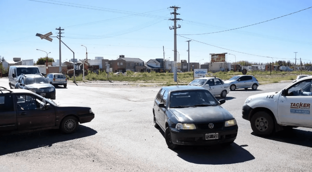 Obras en Río Negro: Weretilneck firmó contratos por más de $2.200 millones, lo que significará mejoras viales en un sector clave de&nbsp;Cipolletti