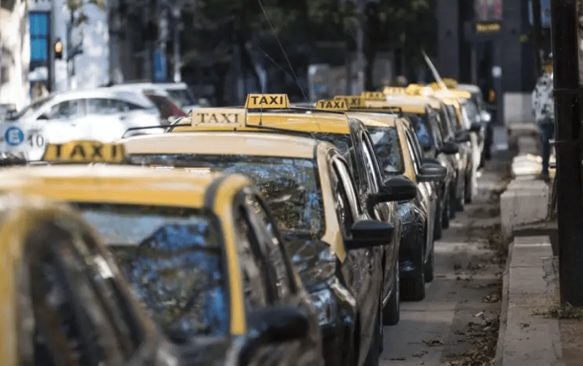 Paro de colectivos: cómo impacta en el uso y costo de los&nbsp;taxis