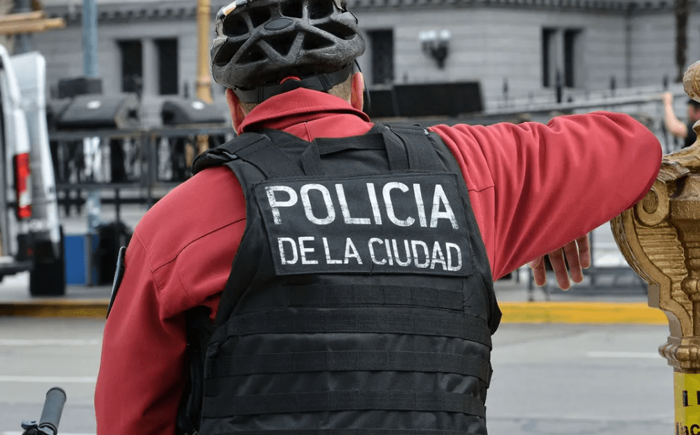 Detuvieron a una pareja por intentar robar una camioneta con un&nbsp;inhibidor