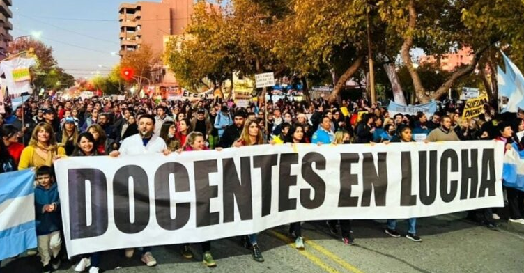 Otorgan un aumento del 7,5% a docentes universitarios tras el paro&nbsp;nacional